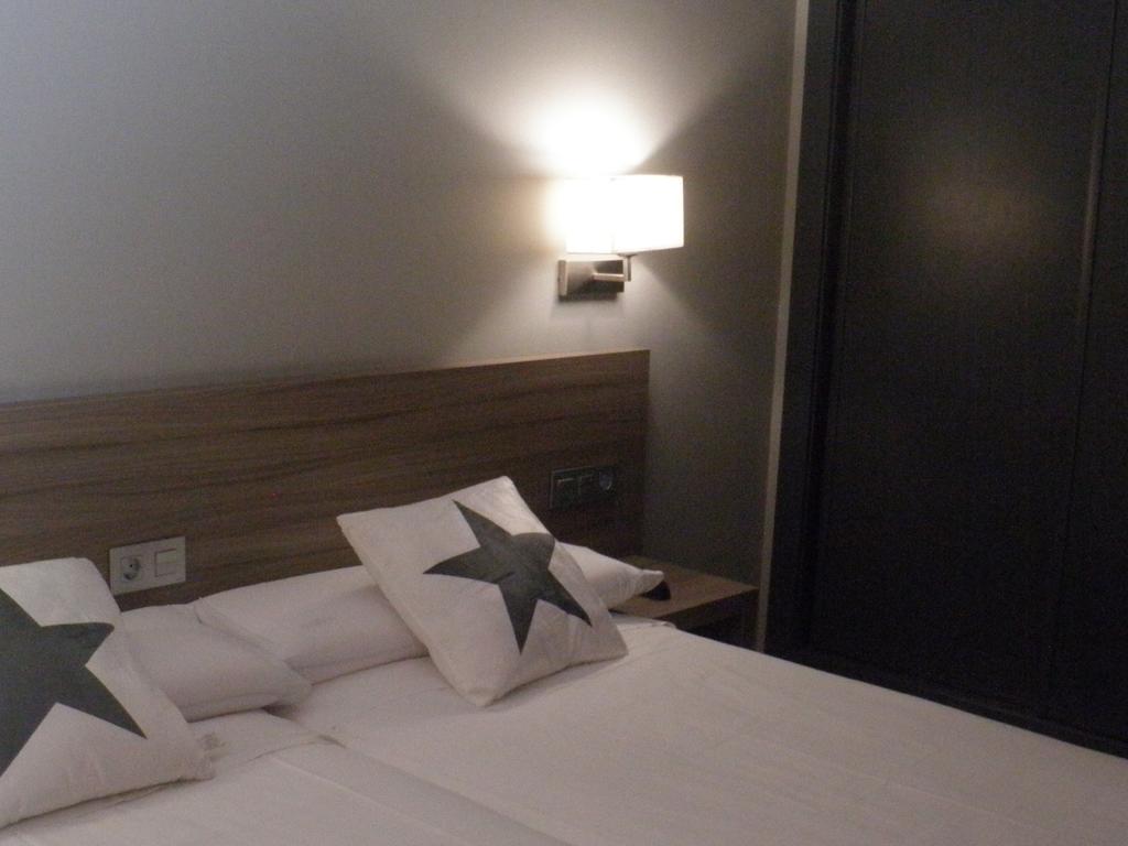 Apartamentos Santa Clara อาเลาริน เดลา ตอร์เร ภายนอก รูปภาพ